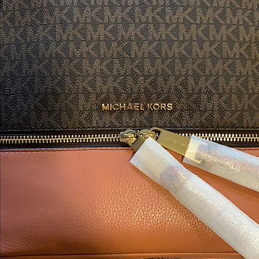MICHAEL Michael Kors Rhea Logo Print Zip Backpack 🎒 - Picture 7 of 14